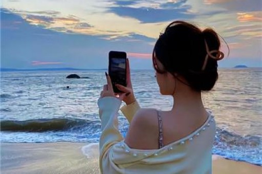 开年第一瓜反转！关晓彤王安宇恋情被曝鹿晗范丞丞紧急声明